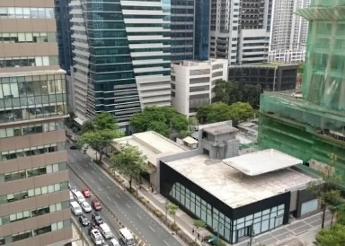 Victoria Bgc With Pool And View Apartahotel