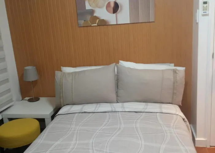 Apartahotel Victoria Bgc With Pool And View *